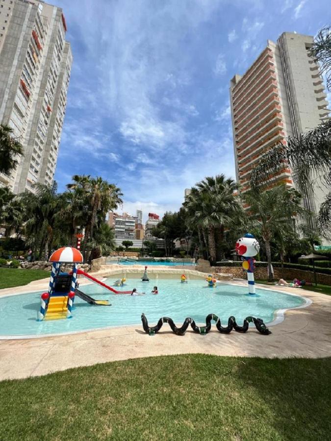 Gemelos 22-3-12 Benidorm Exterior foto